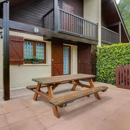 2 Chambres, 6 Pers, Terrasse, Balcon, Parking, Wifi, Pres Et Commerces - Fr-1-401-52 Cauterets