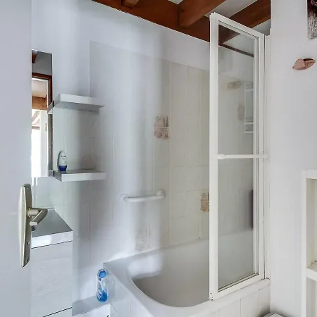 Apartmán 2 Chambres, 6 Pers, Terrasse, Balcon, Parking, Wifi, Pres Et Commerces - Fr-1-401-52 Cauterets